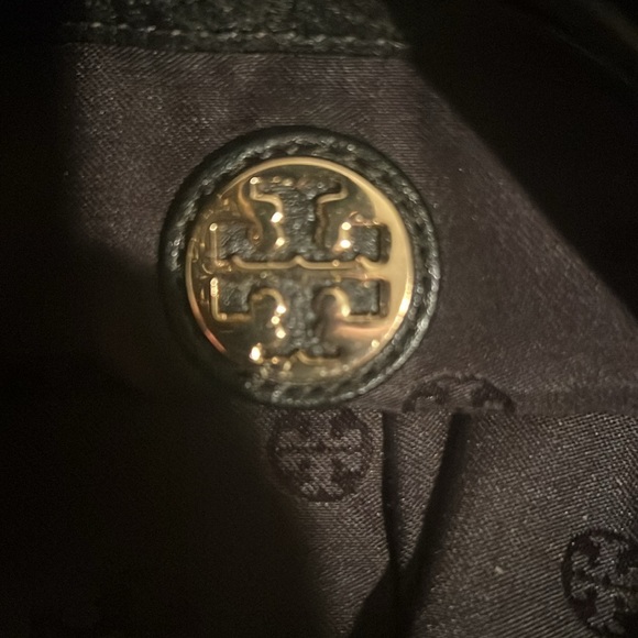 TORY BURCH Pebbled Leather 2-Way Crossbody Black - Picture 9 of 15